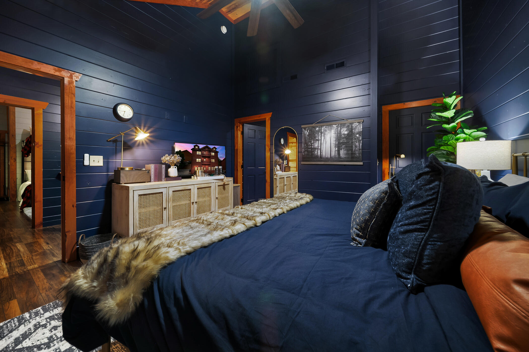 2513 Laurel Point Way Sevierville, TN 37862 - Photo 35 of 81 Blue Smoke Suite