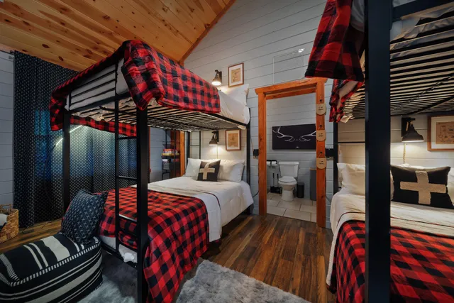 $1,775,000 | 2513 Laurel Point Way, Sevierville, TN 37862