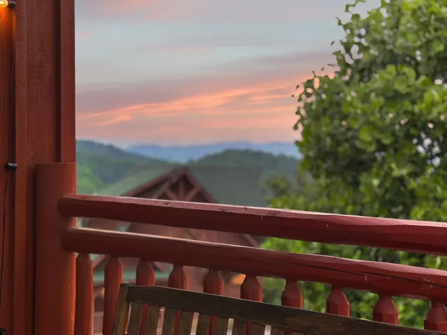 $1,775,000 | 2513 Laurel Point Way, Sevierville, TN 37862