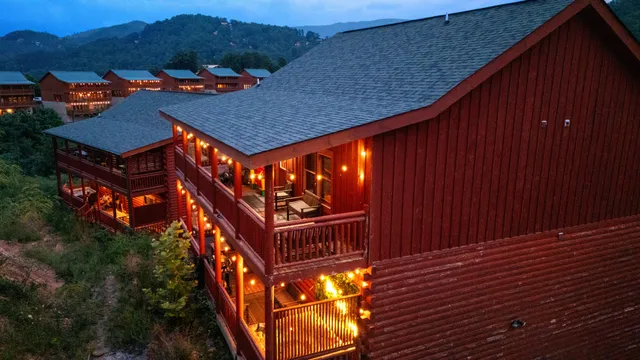 $1,775,000 | 2513 Laurel Point Way, Sevierville, TN 37862