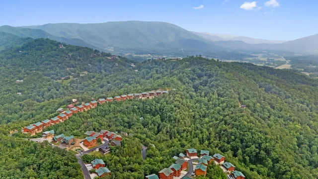 $1,775,000 | 2513 Laurel Point Way, Sevierville, TN 37862