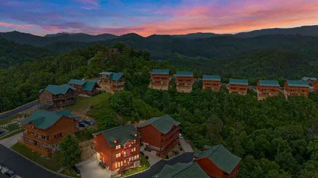 $1,775,000 | 2513 Laurel Point Way, Sevierville, TN 37862