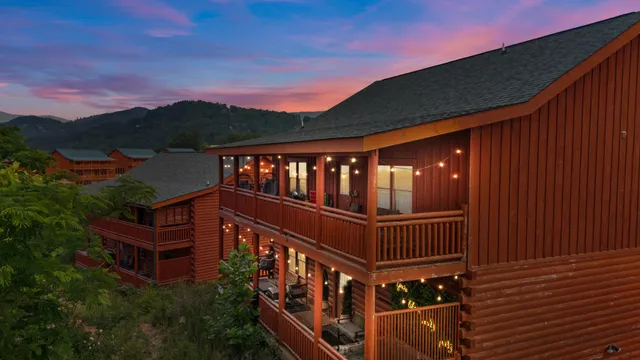 $1,775,000 | 2513 Laurel Point Way, Sevierville, TN 37862