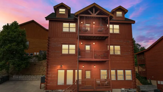 $1,775,000 | 2513 Laurel Point Way, Sevierville, TN 37862