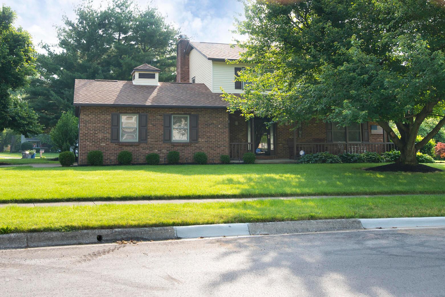 229 Rugby Lane Columbus, OH 43230 - Photo 2 of 41
