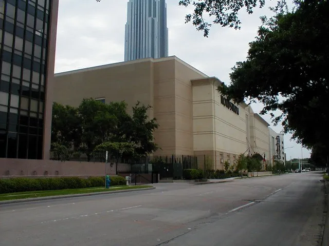 $2,400 | 5150 Hidalgo Street, Unit 805, Houston, TX 77056