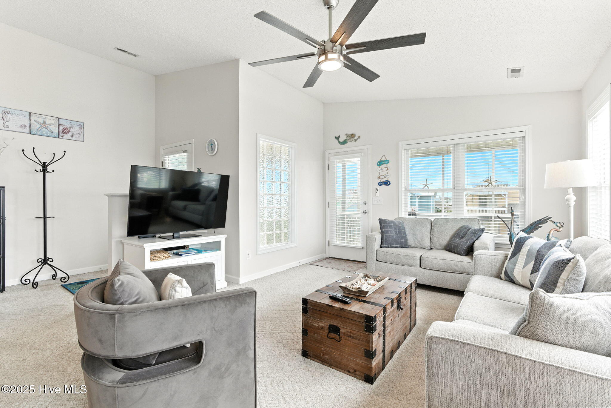 409 27th Street, Unit D Sunset Beach, NC 28468 - Photo 18 of 52 26-web-or-mls-CAMMediaLLC.com D-26