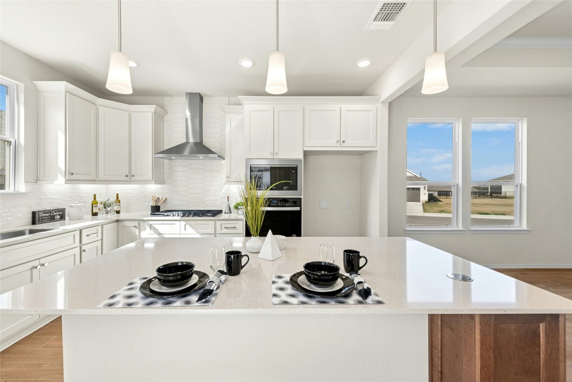 706 Livewater Cove Georgetown, TX 78633 - Photo 10 of 33