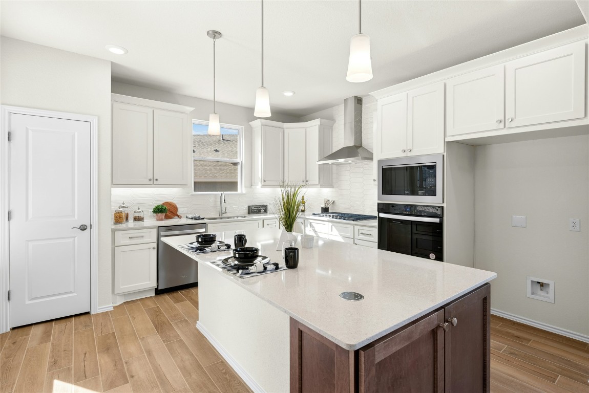 706 Livewater Cove Georgetown, TX 78633 - Photo 9 of 33