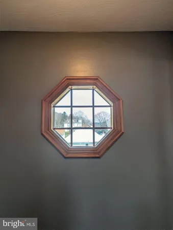 a view of empty room with window