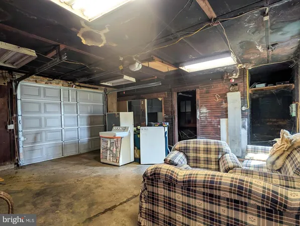 a view of a house with a garage