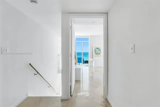 $1,299,000 | 7600 Collins Avenue, Unit 1012, Miami Beach, FL 33141