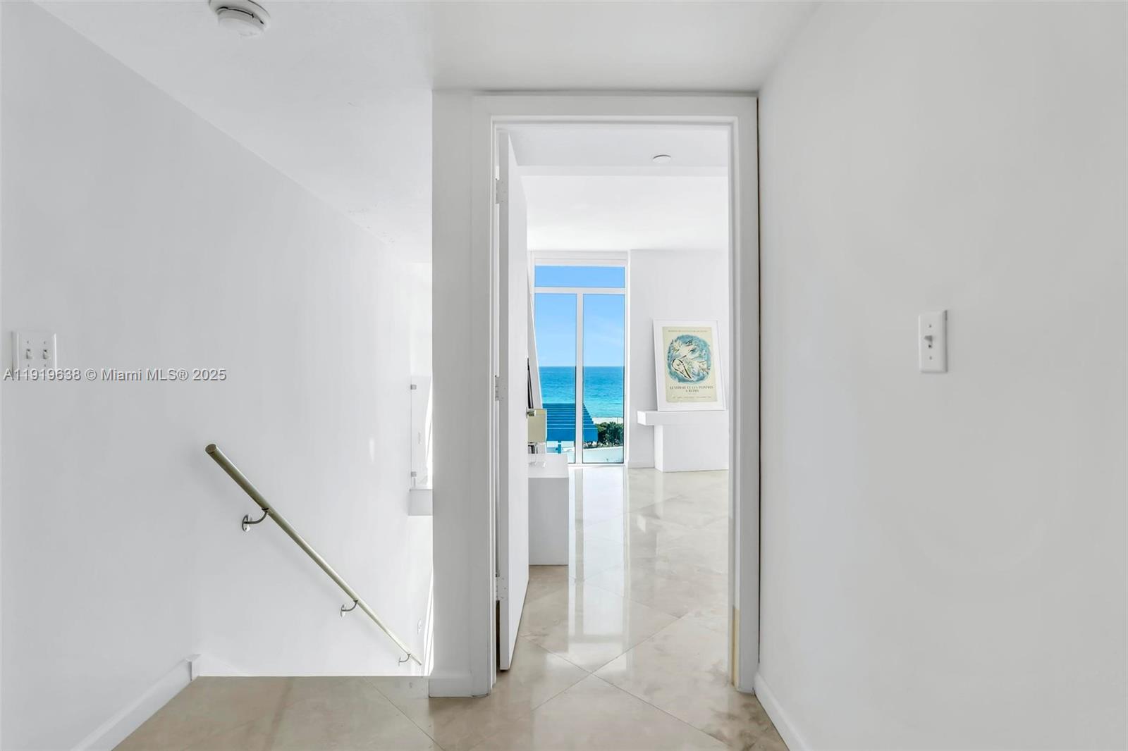 7600 Collins Avenue, Unit 1012 Miami Beach, FL 33141 - Photo 15 of 42