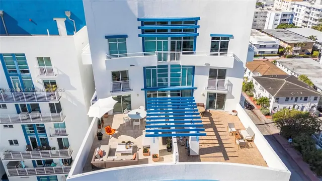 $1,299,000 | 7600 Collins Avenue, Unit 1012, Miami Beach, FL 33141