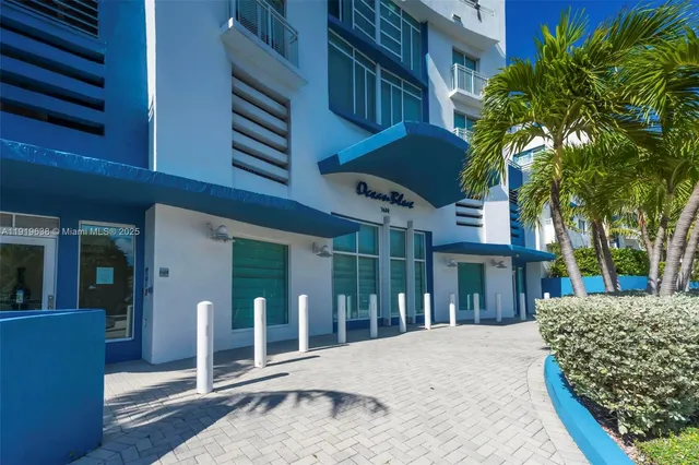 $1,299,000 | 7600 Collins Avenue, Unit 1012, Miami Beach, FL 33141