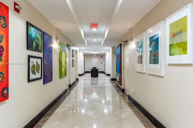 $1,299,000 | 7600 Collins Avenue, Unit 1012, Miami Beach, FL 33141