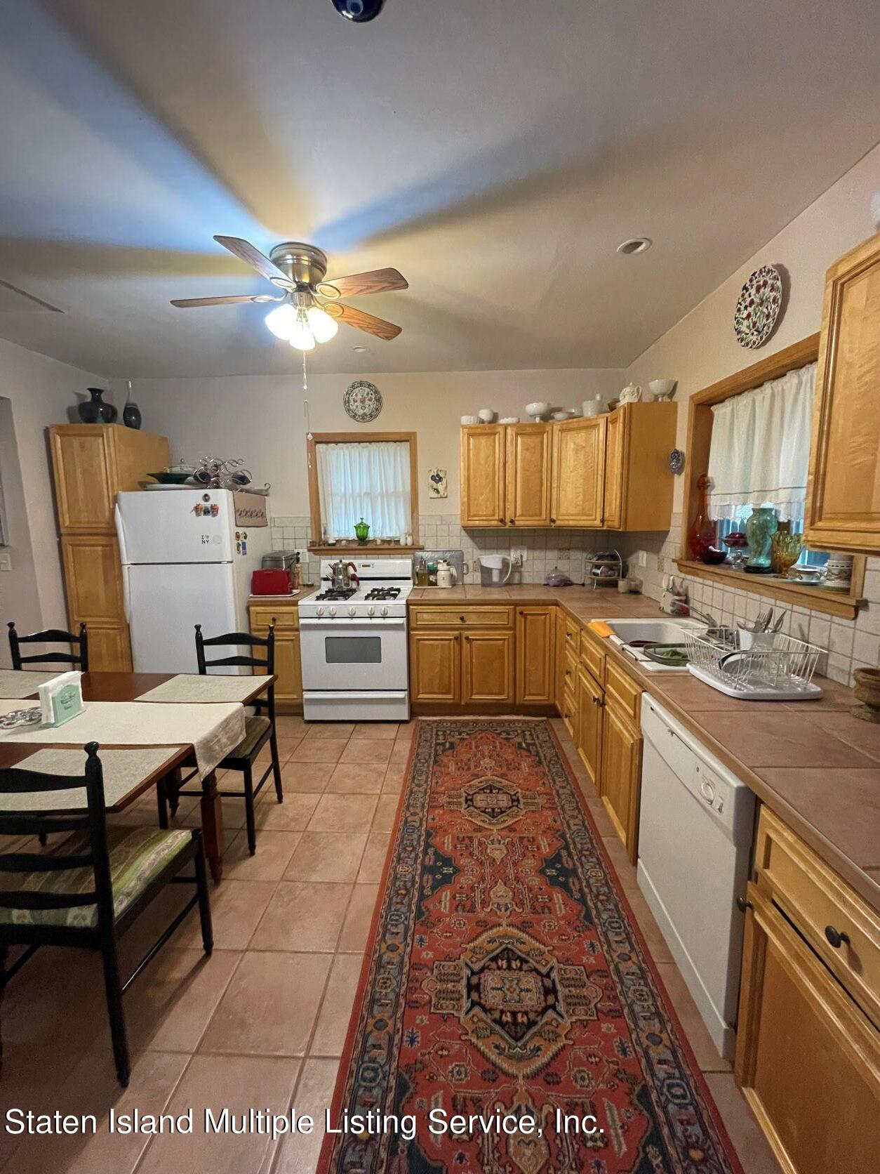 125 Roe Street Staten Island, NY 10310 - Photo 13 of 36 15