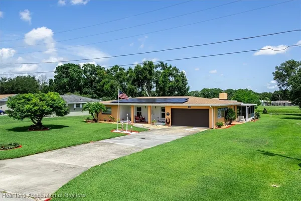 $299,500 | 110 Murray Court Northwest, Lake Placid, FL 33852