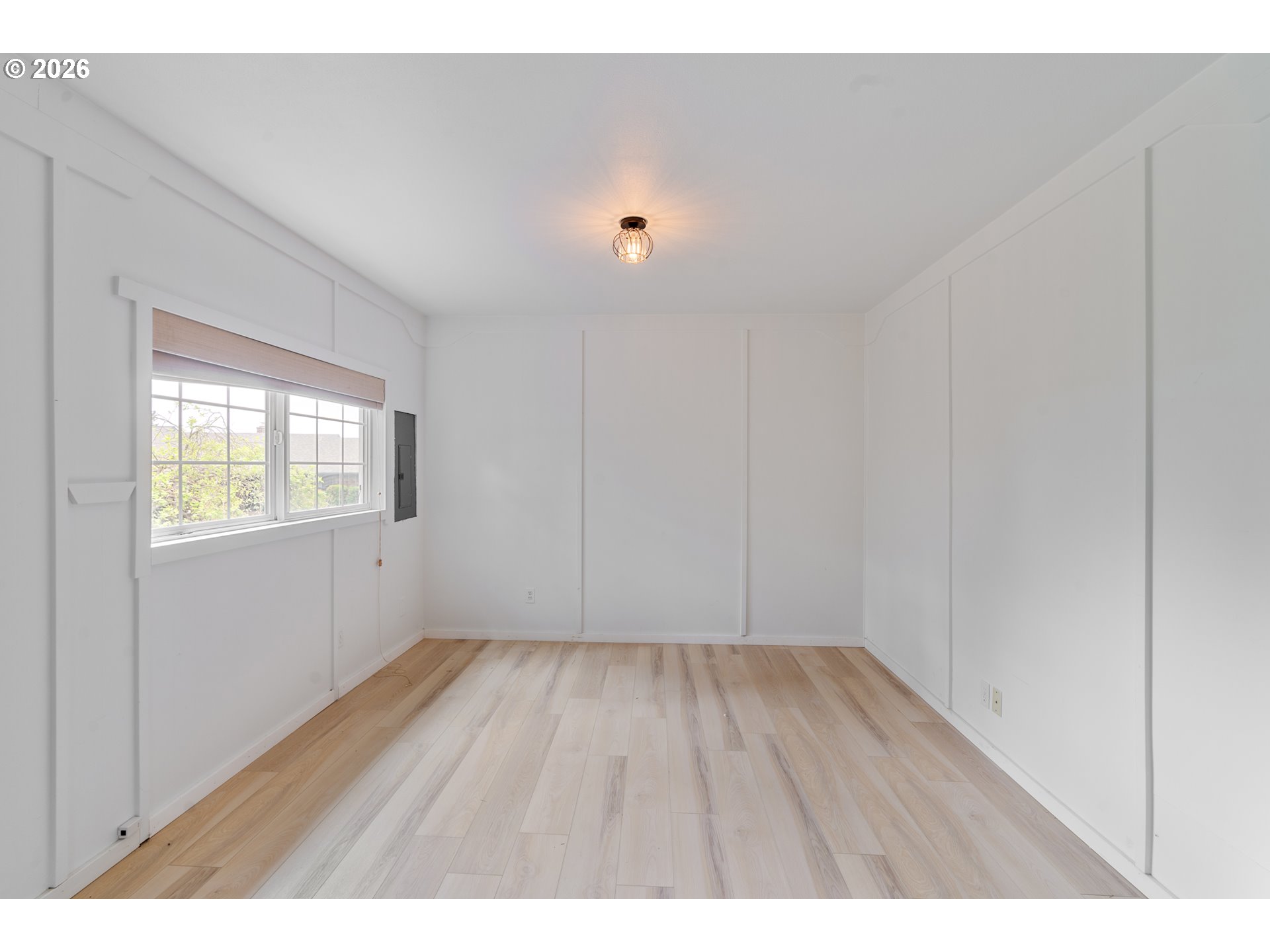 125 West 11th Street Florence, OR 97439 - Photo 12 of 47