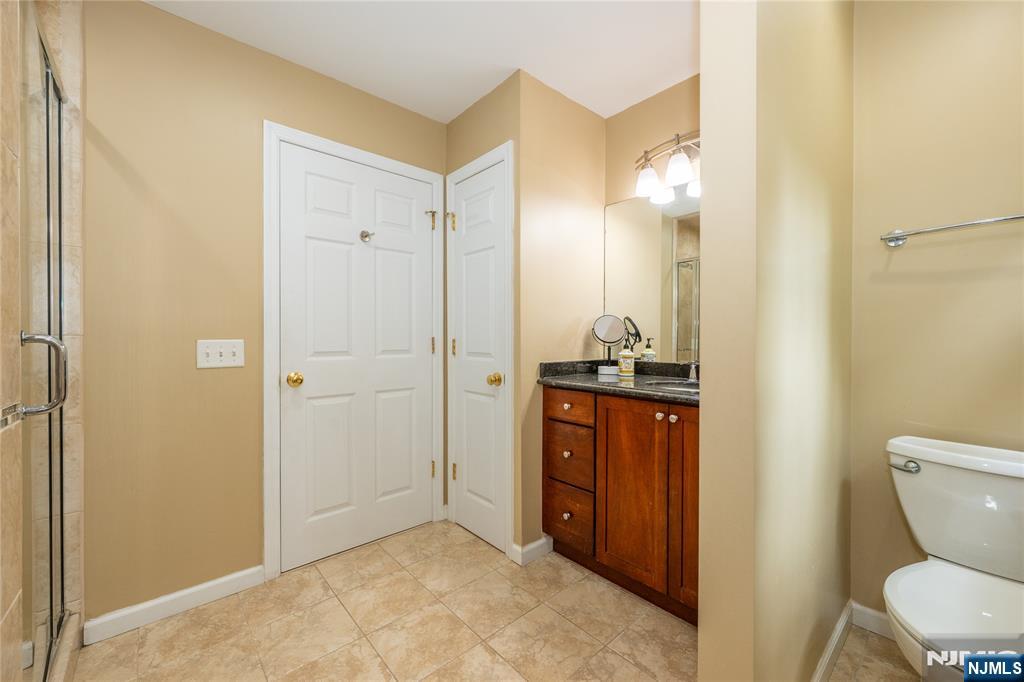 15 Congress Road Emerson, NJ 07630 - Photo 17 of 48