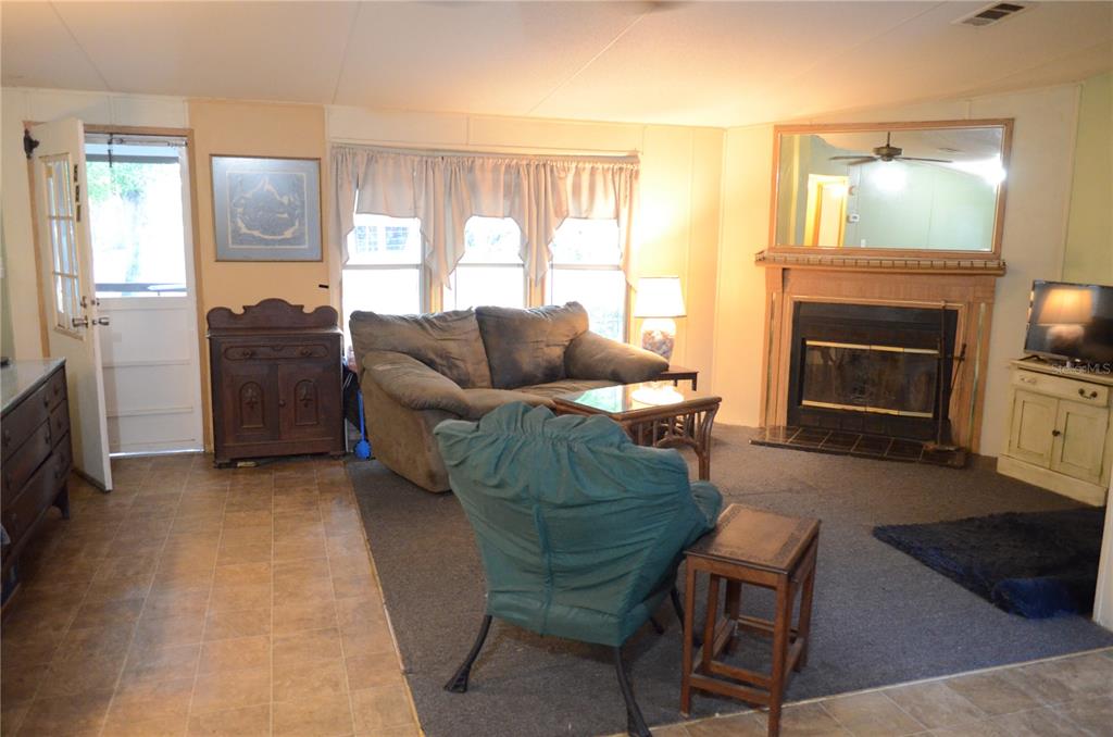 591 Fisher Road Ocklawaha, FL 32179 - Photo 19 of 24