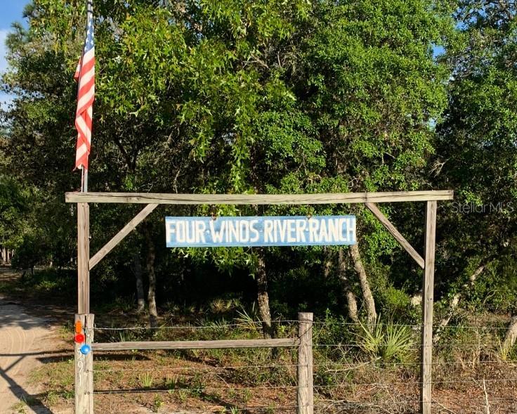 591 Fisher Road Ocklawaha, FL 32179 - Photo 22 of 24