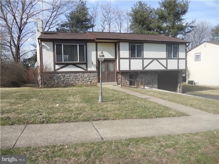 318 Betsy Road Huntingdon Valley, PA 19006 - Photo 1 of 13 Exterior Front