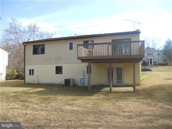 318 Betsy Road Huntingdon Valley, PA 19006 - Photo 12 of 13 Exterior Back
