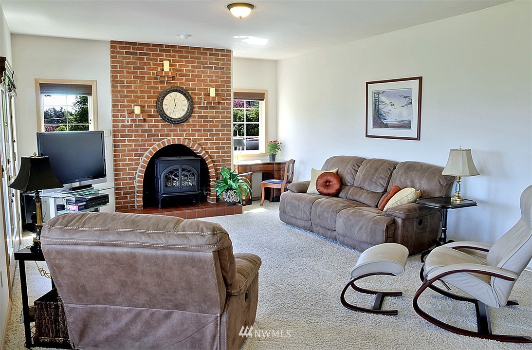 1029 Arrowhead Road Camano Island, WA 98282 - Photo 13 of 25 Gallery Image 13