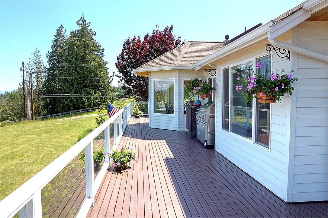 1029 Arrowhead Road Camano Island, WA 98282 - Photo 23 of 25 Gallery Image 23