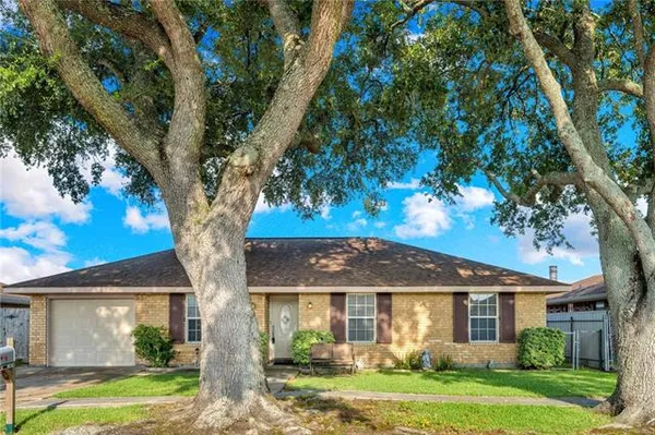 $245,000 | 3916 Briant Drive, Marrero, LA 70072