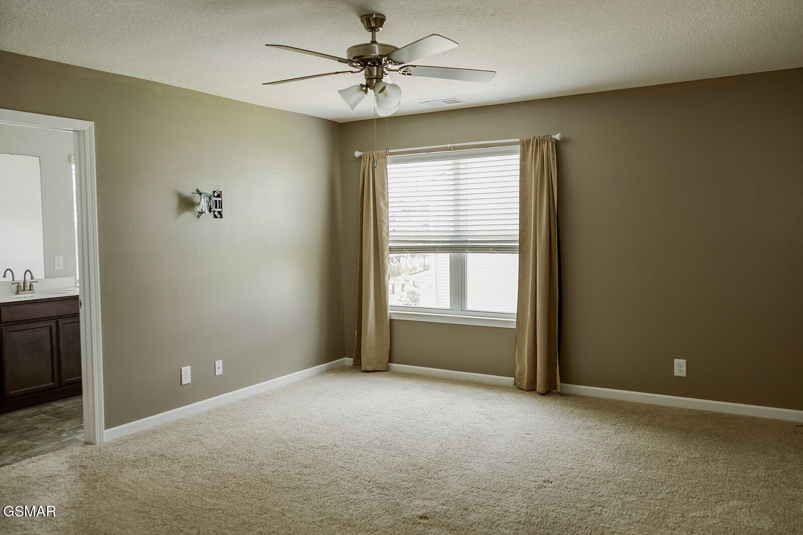 6 Lilac Court Clinton, TN 37716 - Photo 5 of 36 Gallery Image 5
