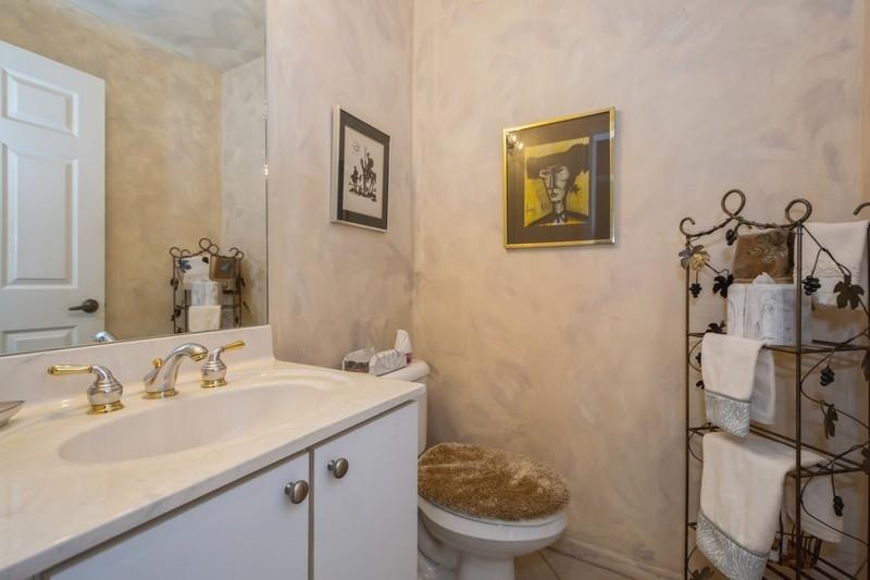 8670 Via Ancho Road Boca Raton, FL 33433 - Photo 19 of 24 17_8670ViaAnchoRd_7_HalfBath_FlexMLS800x