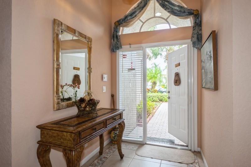 8670 Via Ancho Road Boca Raton, FL 33433 - Photo 4 of 24 03_8670ViaAnchoRd_32_Foyer_FlexMLS800x60