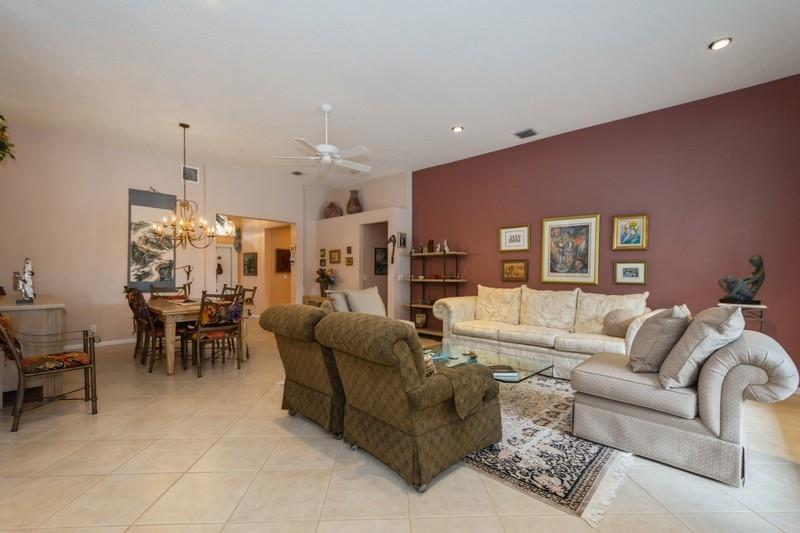 8670 Via Ancho Road Boca Raton, FL 33433 - Photo 7 of 24 05_8670ViaAnchoRd_93_LivingRoomDiningRoo