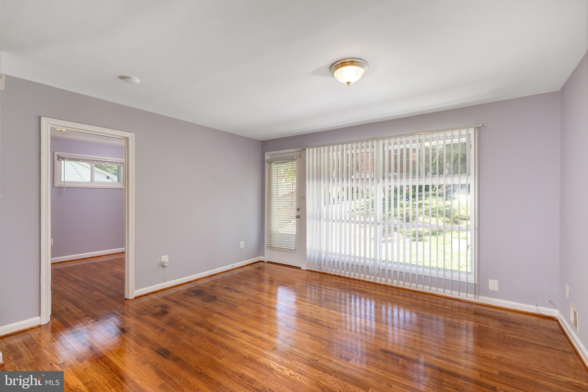 305 Belton Road Silver Spring, MD 20901 - Photo 5 of 37