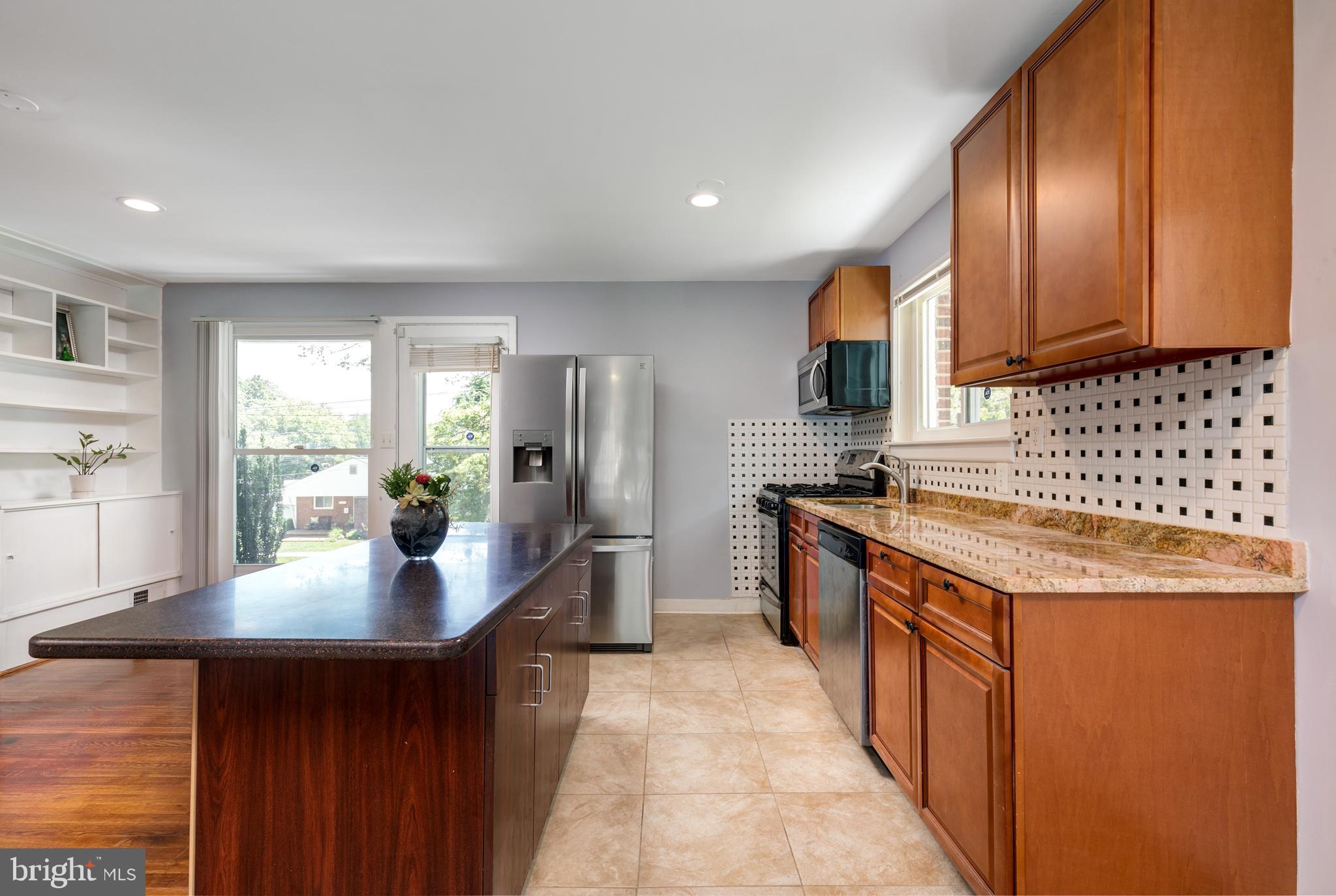 305 Belton Road Silver Spring, MD 20901 - Photo 10 of 37