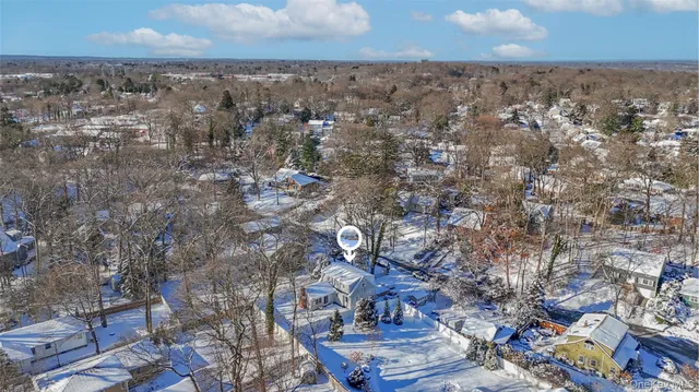 $760,000 | 41 Upland Drive, East Northport, NY 11731