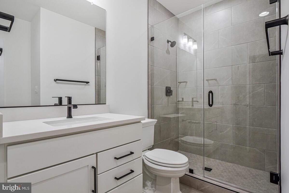 8205 Dabney Avenue Springfield, VA 22152 - Photo 68 of 84