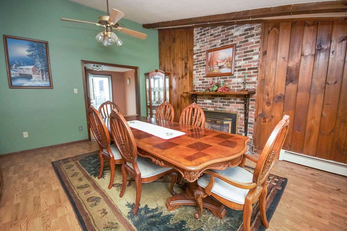 184 Warner Hill Road Derry, NH 03038 - Photo 4 of 34