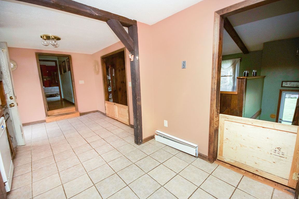 184 Warner Hill Road Derry, NH 03038 - Photo 8 of 34