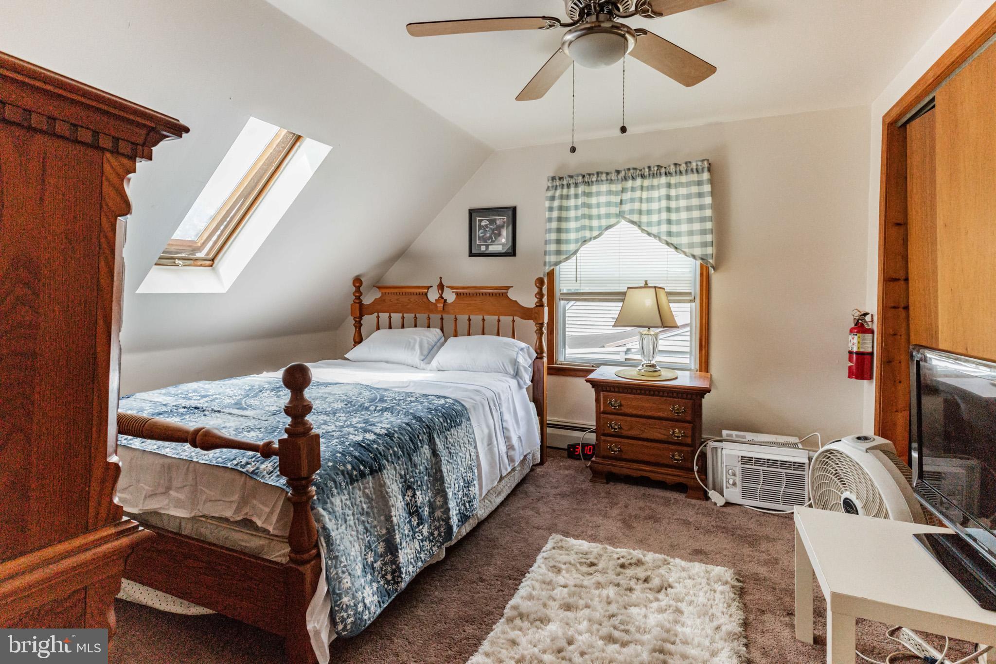 17 Inbrook Road Levittown, PA 19057 - Photo 11 of 14 Gallery Image 11
