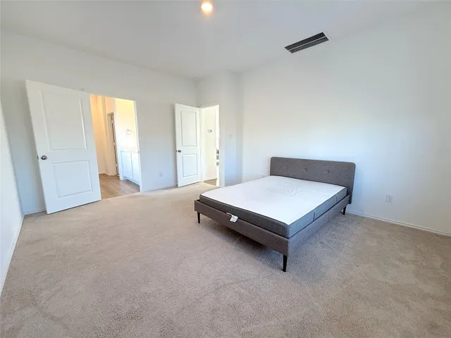 $2,295 | 224 Canley Loop, Hutto, TX 78634