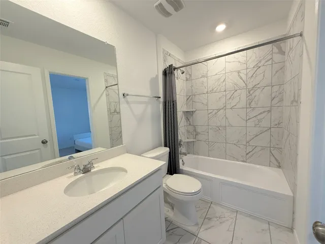 $2,295 | 224 Canley Loop, Hutto, TX 78634