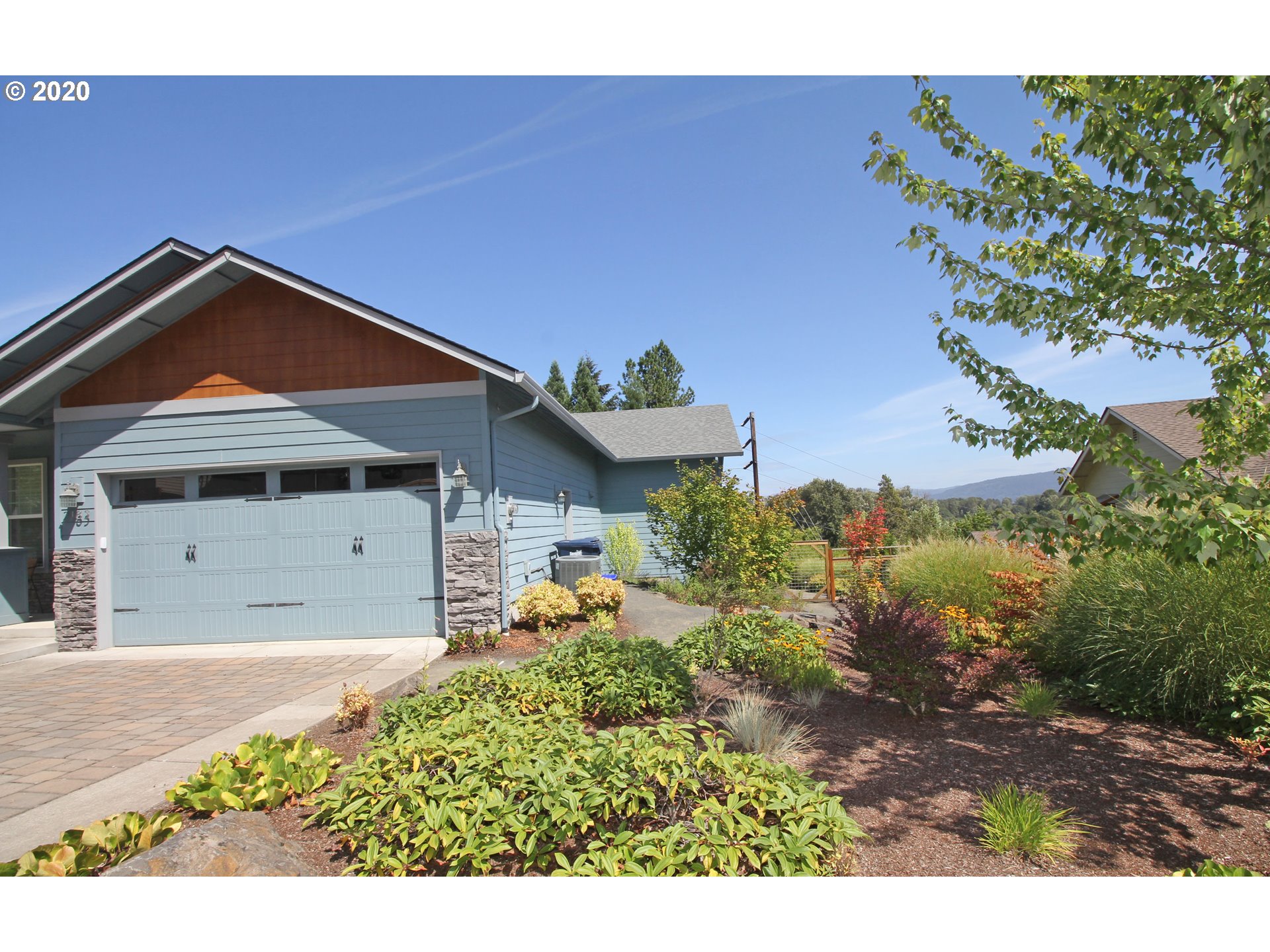 2185 37th Street Springfield, OR 97477 - Photo 3 of 32 Gallery Image 3