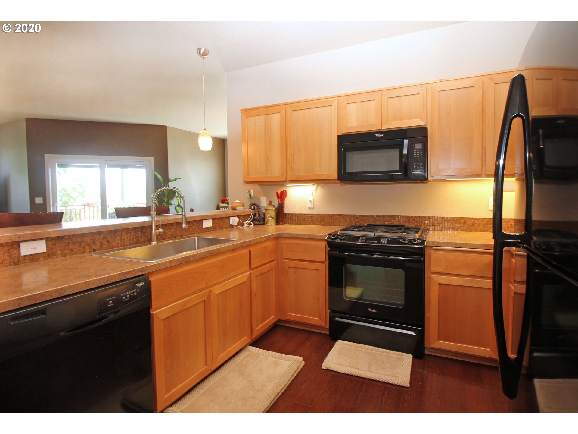 2185 37th Street Springfield, OR 97477 - Photo 6 of 32 Gallery Image 6