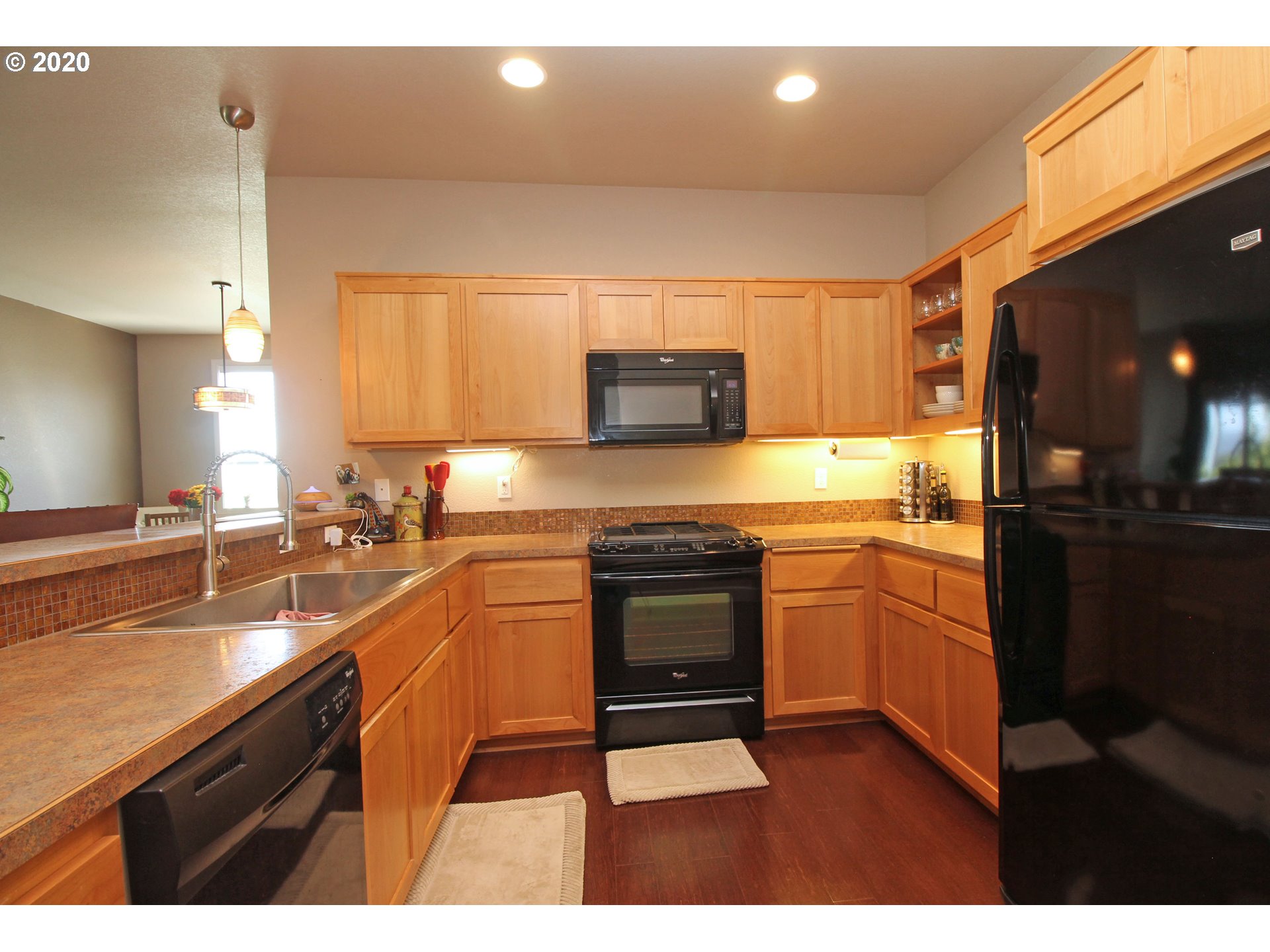 2185 37th Street Springfield, OR 97477 - Photo 9 of 32 Gallery Image 9