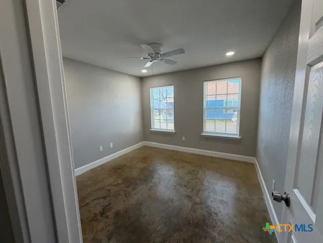 $1,100 | 661 West Austin Street, Unit F, Luling, TX 78648