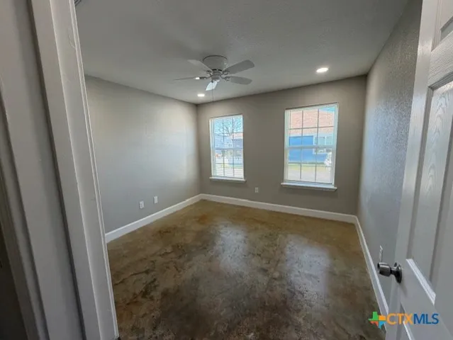 $1,100 | 661 West Austin Street, Unit F, Luling, TX 78648