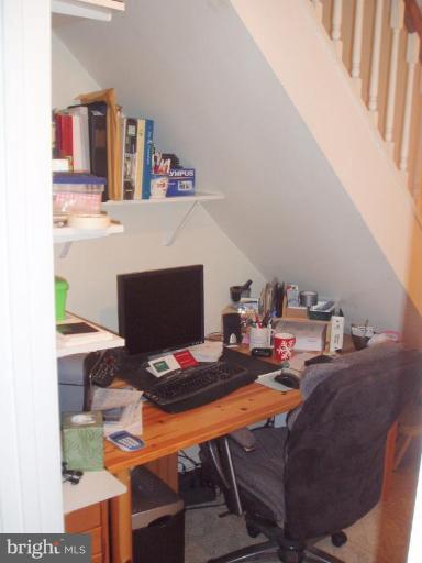 482 Colonial Ridge Lane, Unit 99 Arnold, MD 21012 - Photo 5 of 28 Lower Level Desk Area!